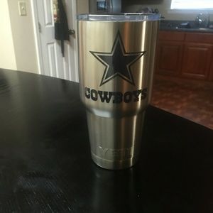 Meet your Posher, Vernon